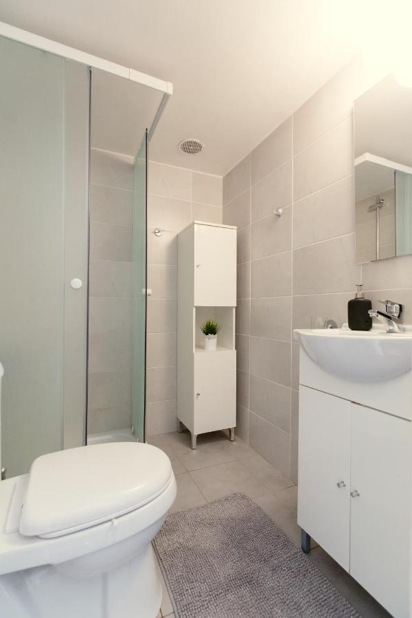 Furnished Seafront Studio Larnaca Exterior photo